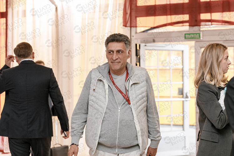5D4_4744.jpg
